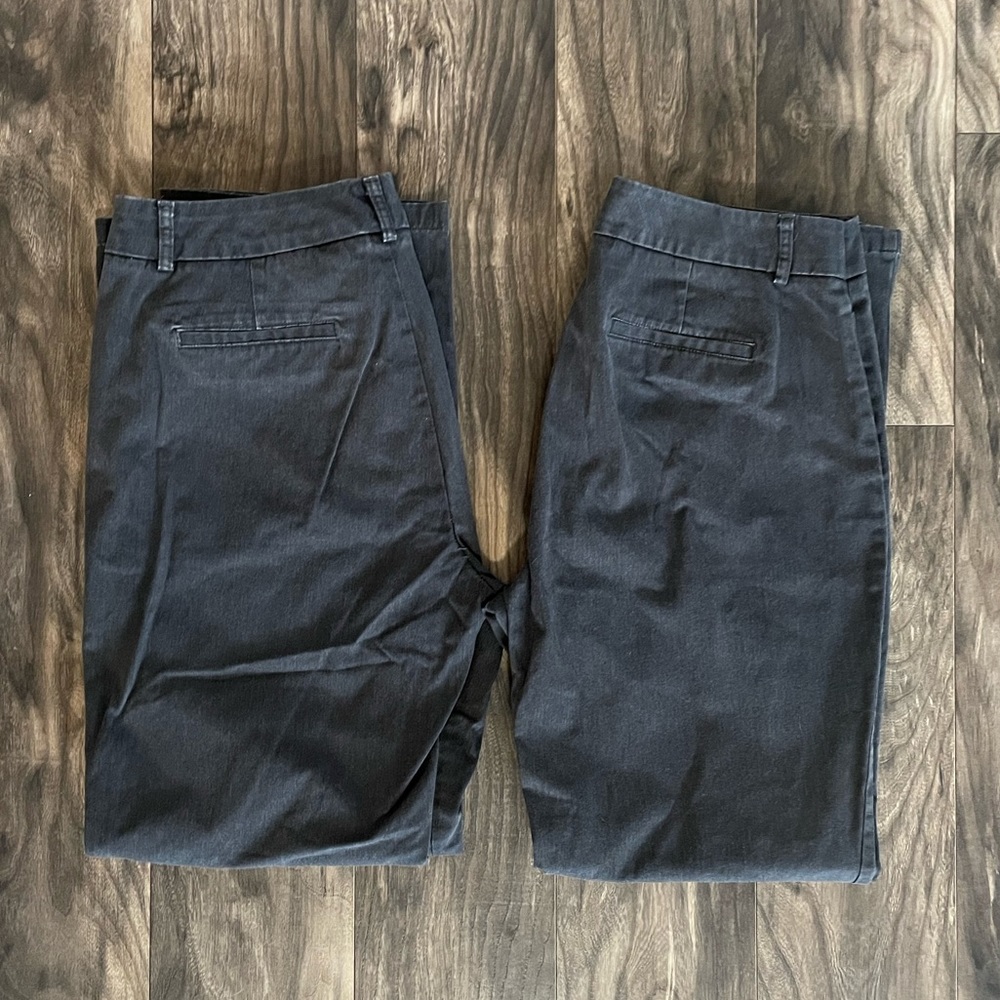 2 pair Women’s Dockers 12r